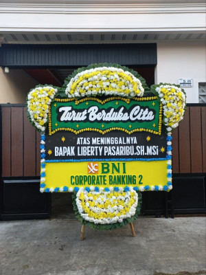 Papan Bunga Duka di Kuly Lanny